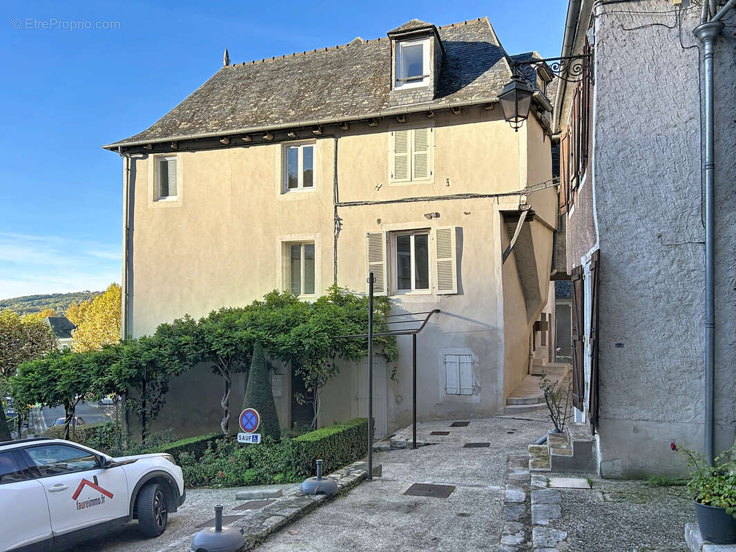 Appartement à TERRASSON-LAVILLEDIEU