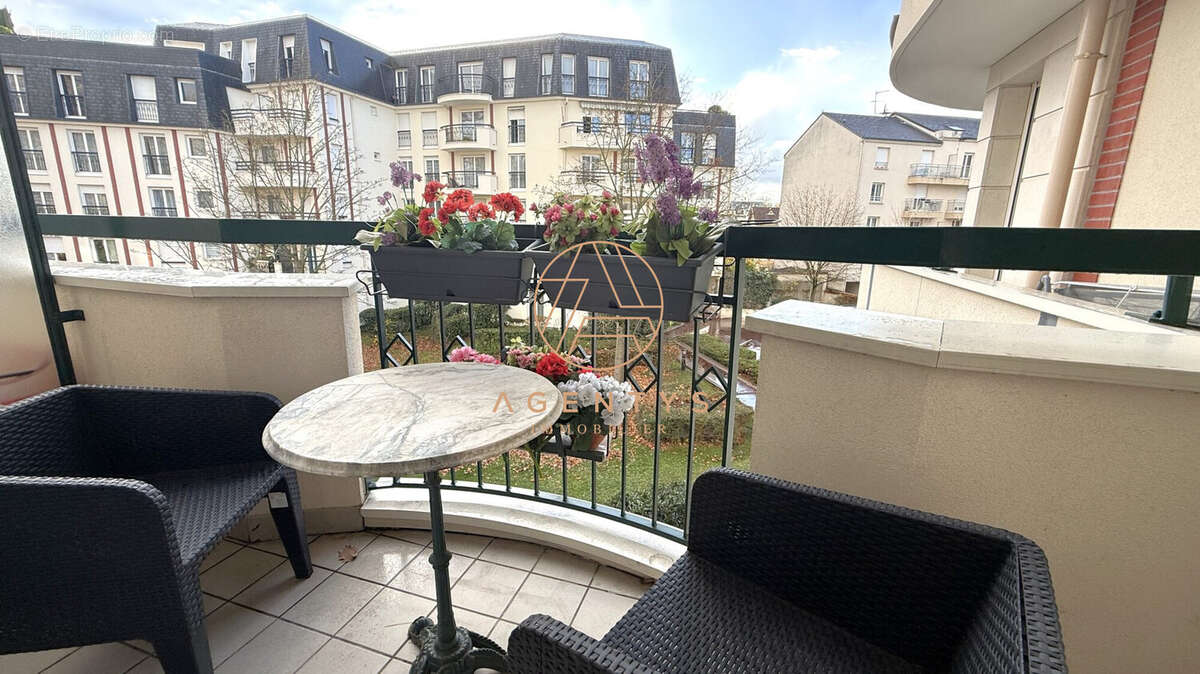 Appartement à LE PLESSIS-TREVISE