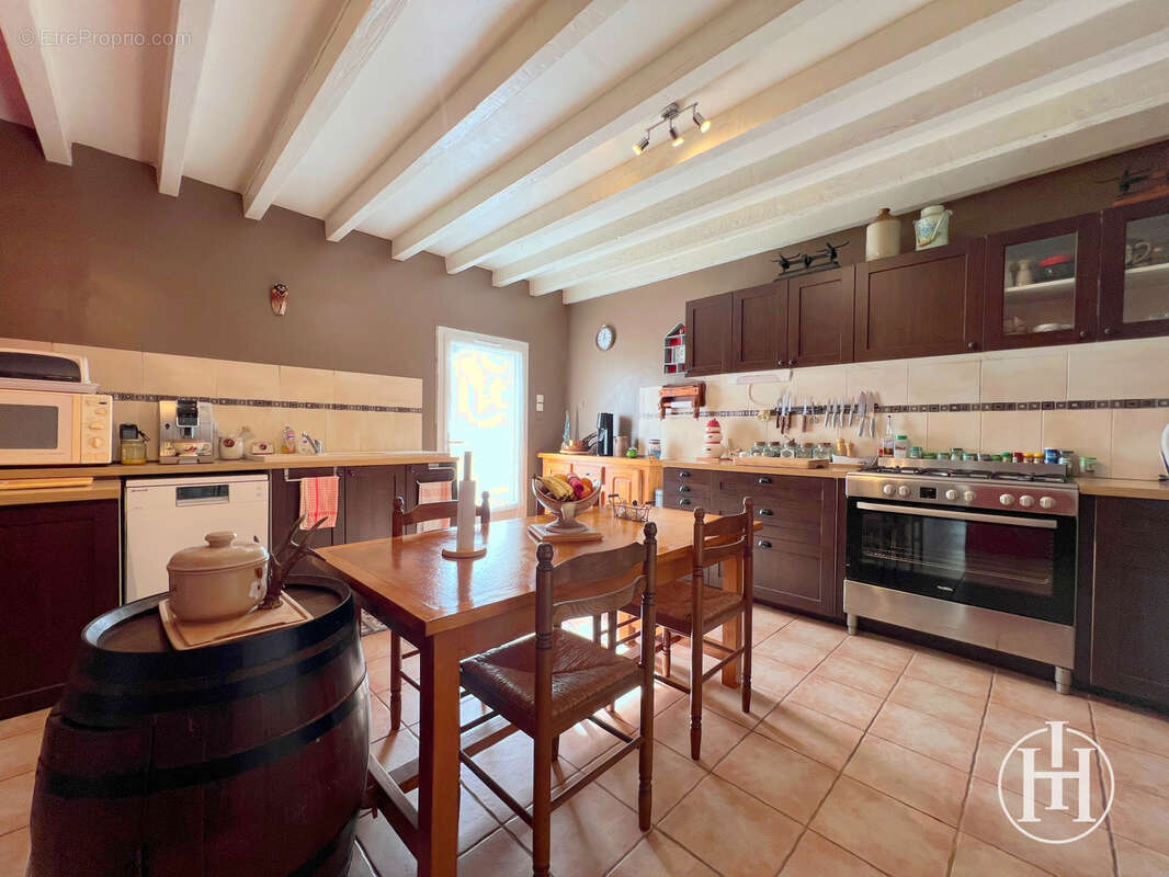 Maison à CHARENTON-DU-CHER