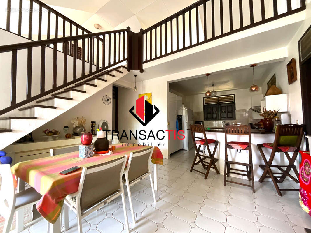 Immense appartement avec terrasse 4 pièces à acheter à Matoury - photo 11