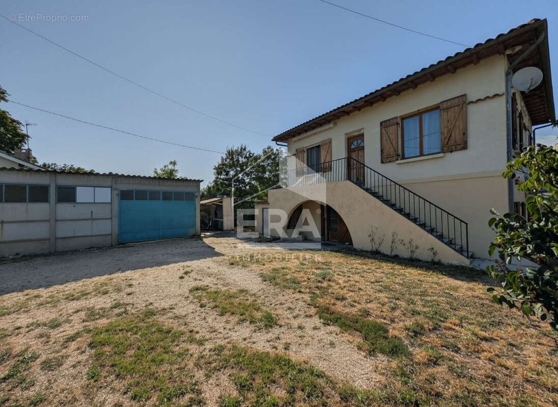 Maison 114m² à montpon-ménestérol - photo 13