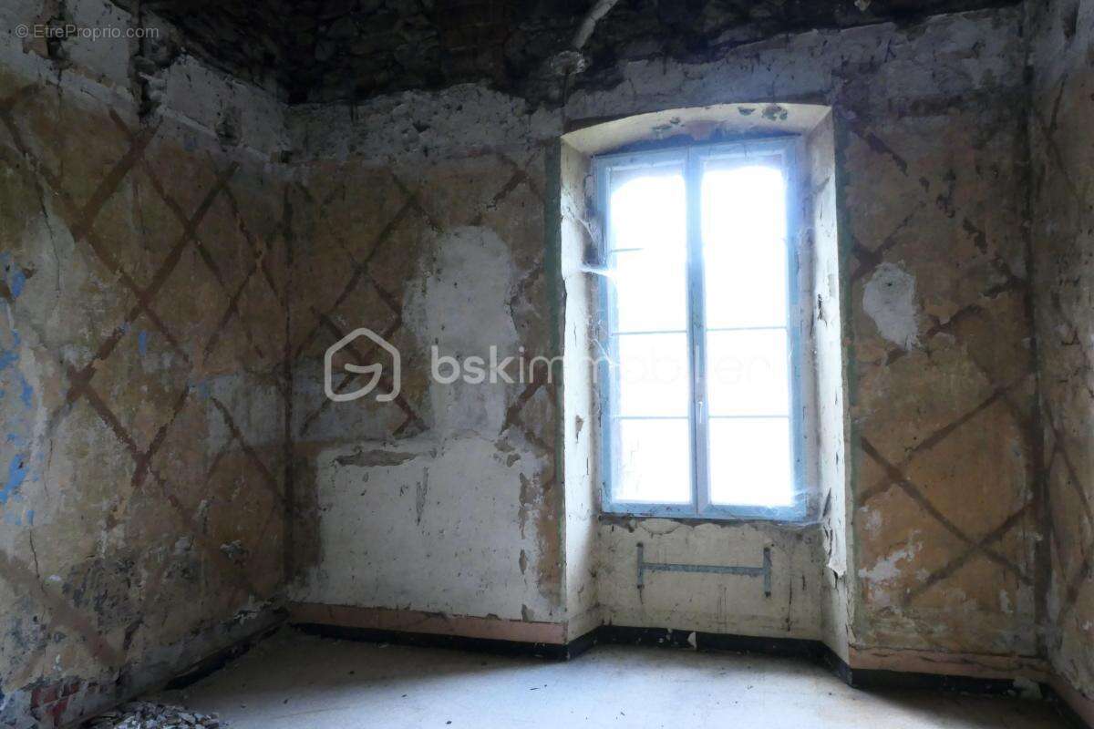 Maison à MOLIERES-SUR-CEZE