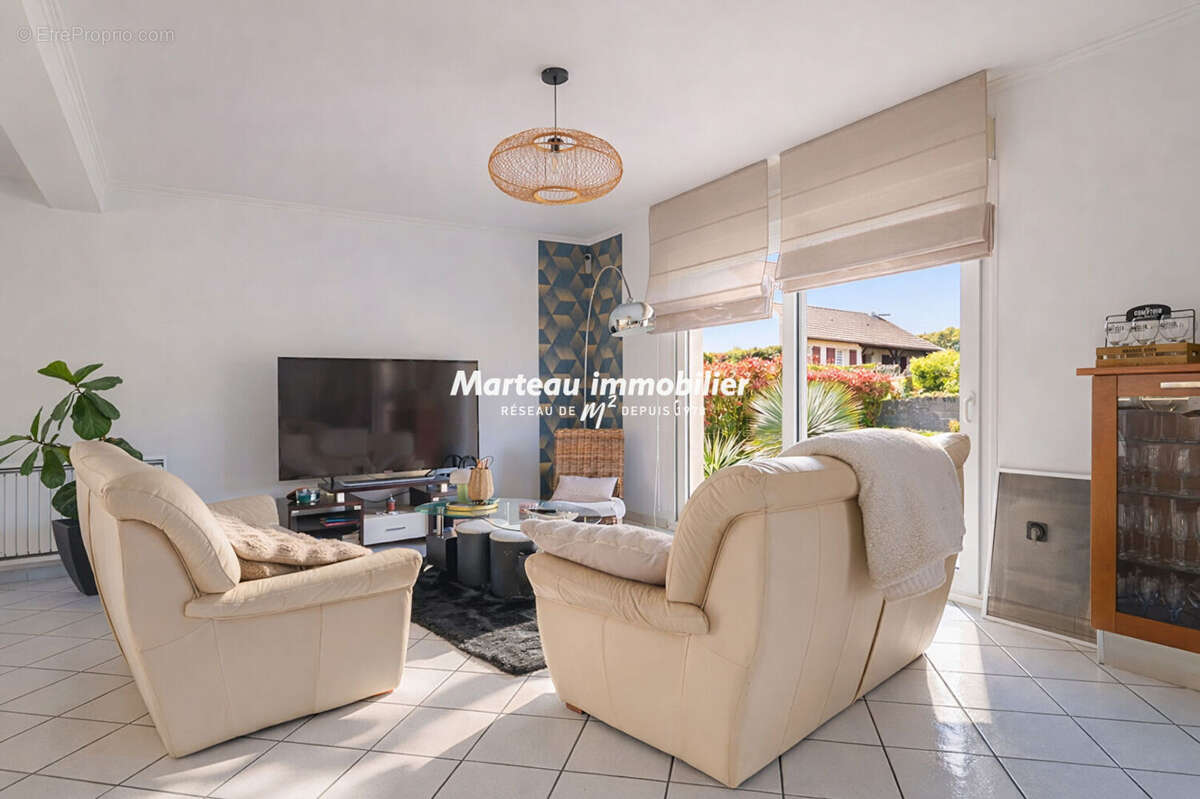 Maison à PRUILLE-LE-CHETIF