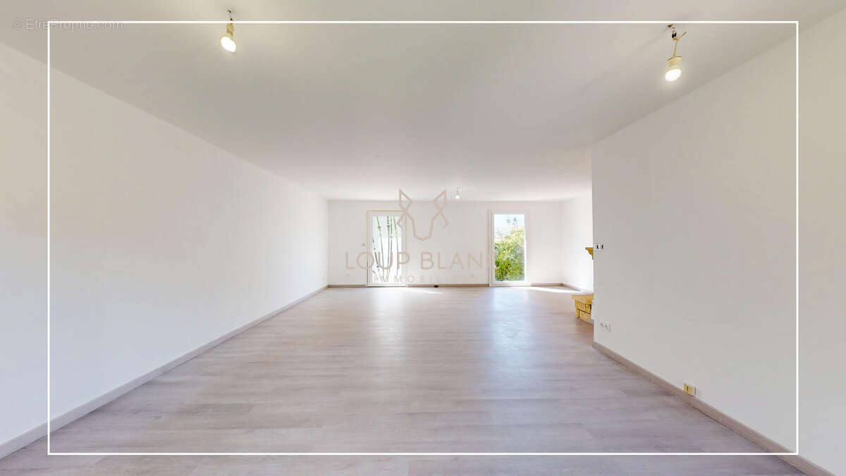 Maison 6 pièces 106 m2 avec sous sol et garage - photo 3