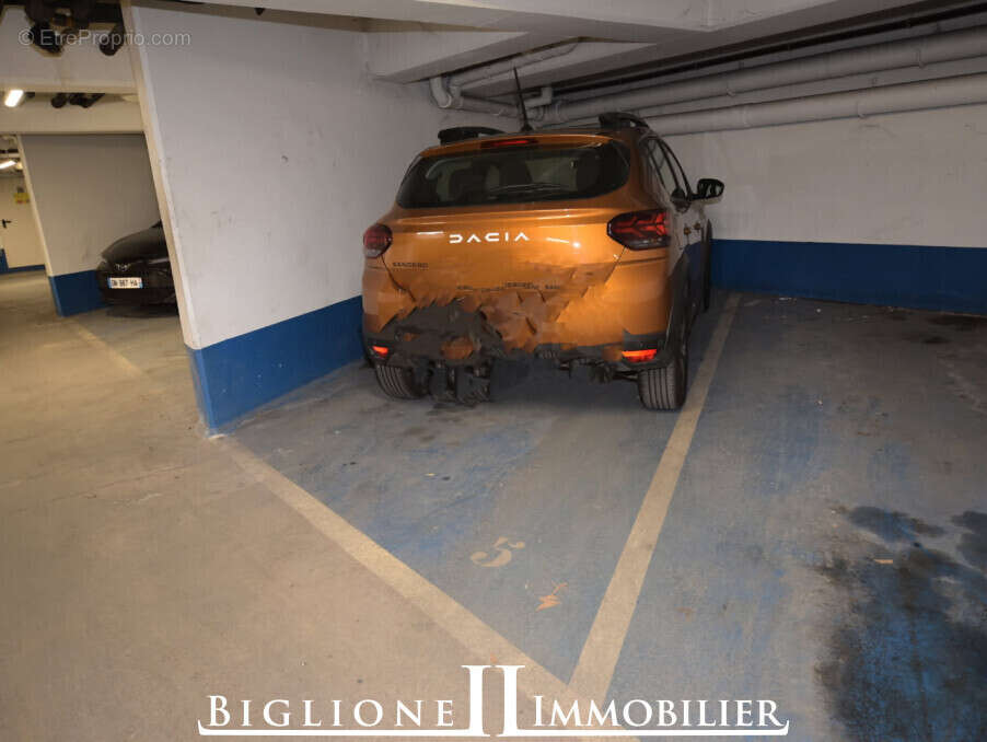 Appartement à AUBERVILLIERS