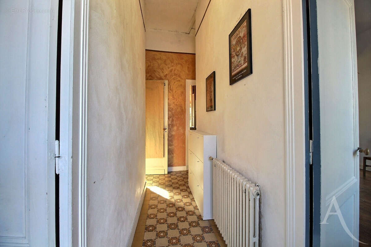 Maison en Pierre type échoppe double  95 m² Jardin - photo 7