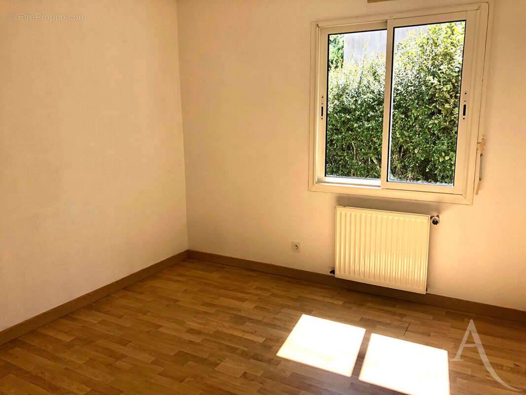 Maison à MONTAIGU