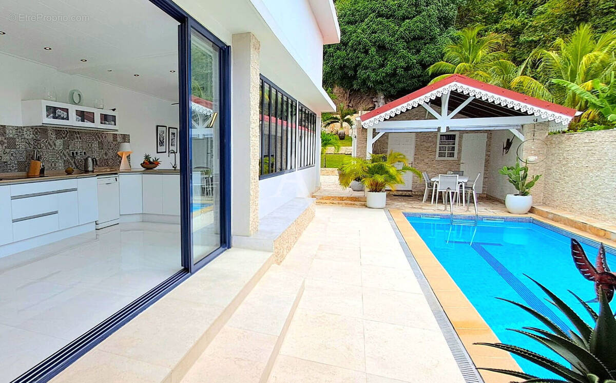 Maison à LA TRINITE