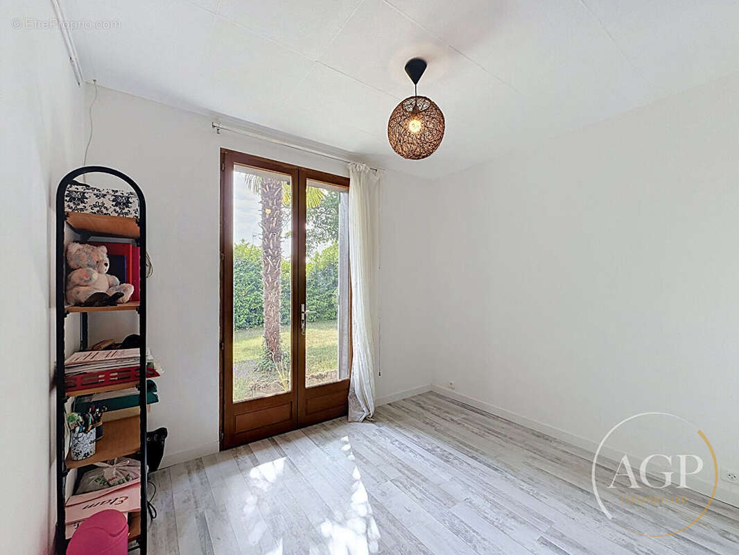 Maison Marcilly En Villette 5 pièces avec piscine couverte - photo 8