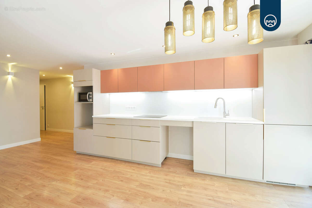 Appartement à LE CANNET