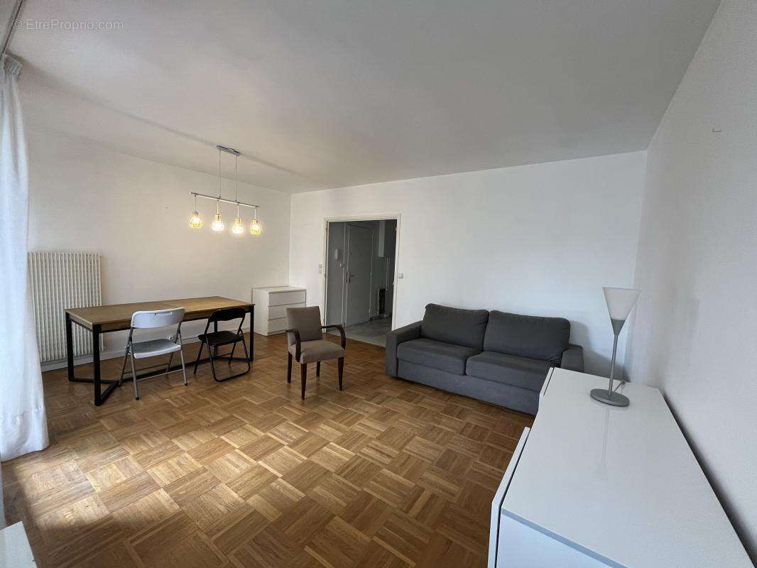 Appartement à LYON-5E