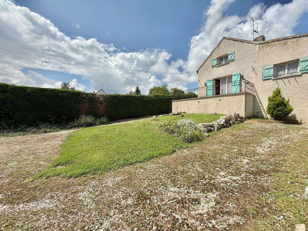 Maison à AUVILLARS-SUR-SAONE