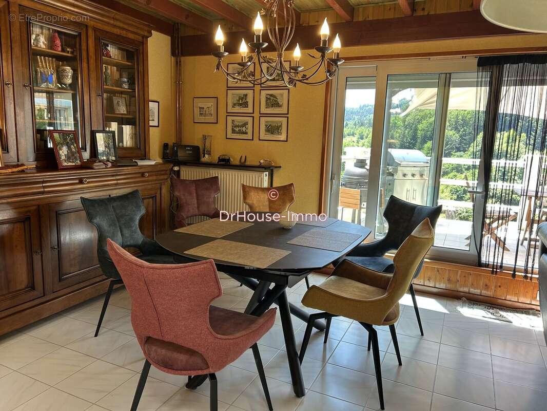 Maison 240 m² à Sainte-Feyre  - photo 5
