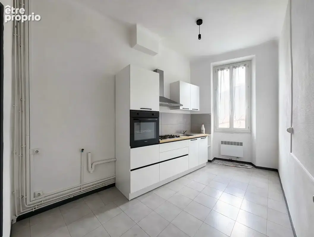 MARSEILLE 4ᵉ   CHUTES-LAVIE  T1 de 35 m2 Sud-Est lumineux, immeuble rénové  Idéal investisseur ou premier ac - photo 2