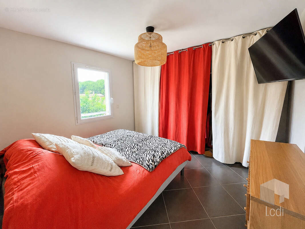 MONTELIMAR, maison de 110 m2 sur 2 niveaux - photo 9