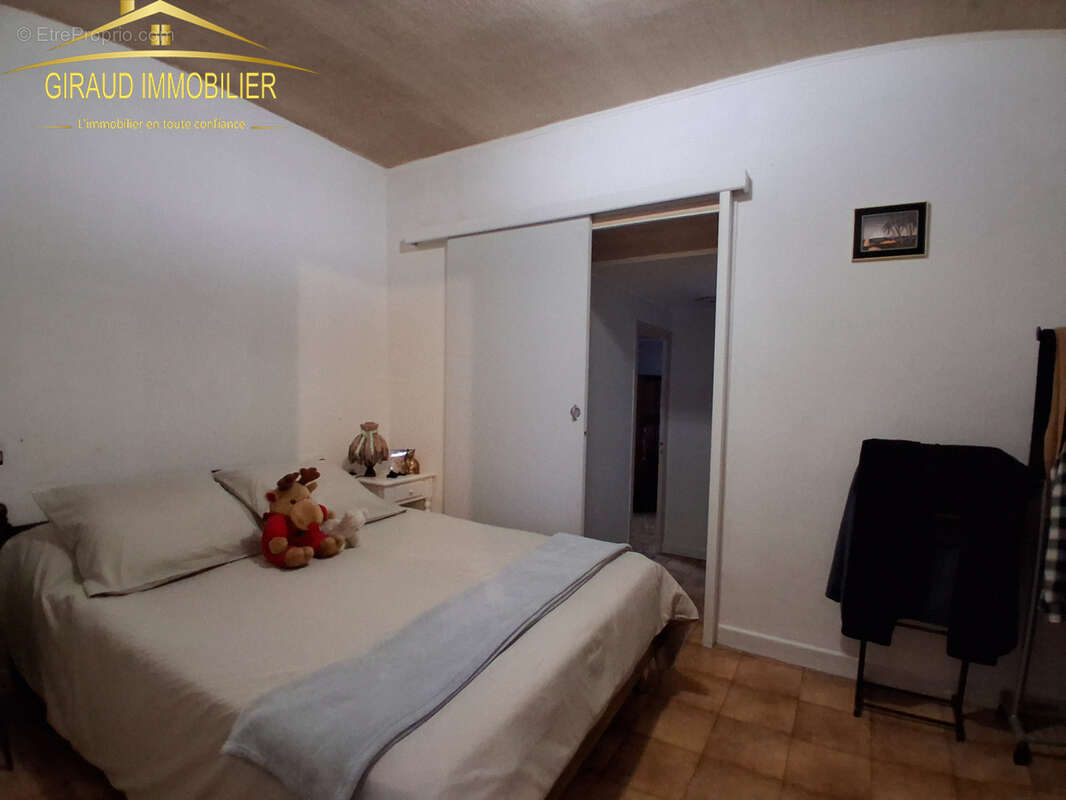 Maison à SAINT-MAURICE-LES-CHATEAUNEUF