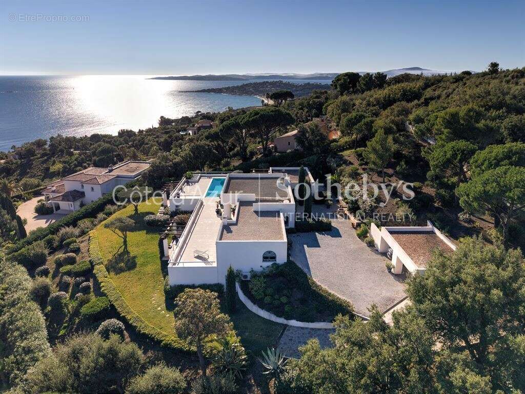 Villa contemporaine avec vue mer panoramique à vendre à Sainte-Maxime - photo 6