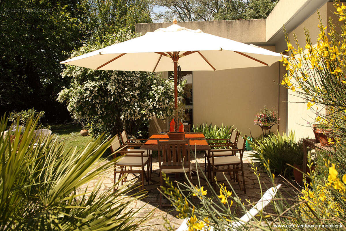 Maison à MORIERES-LES-AVIGNON