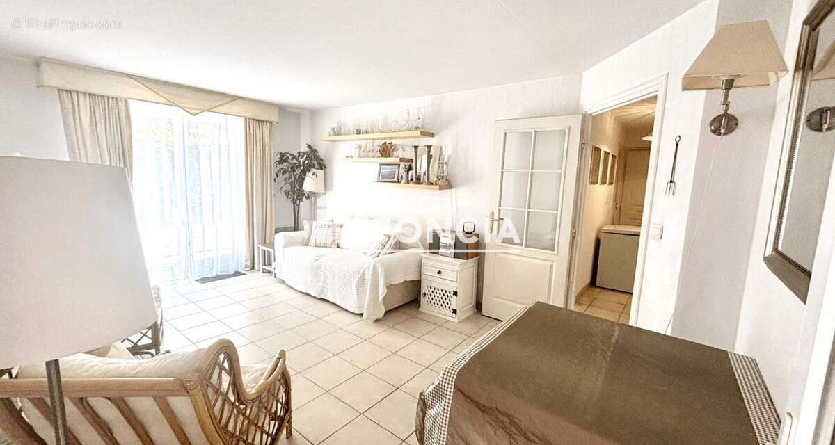 Appartement à FREJUS