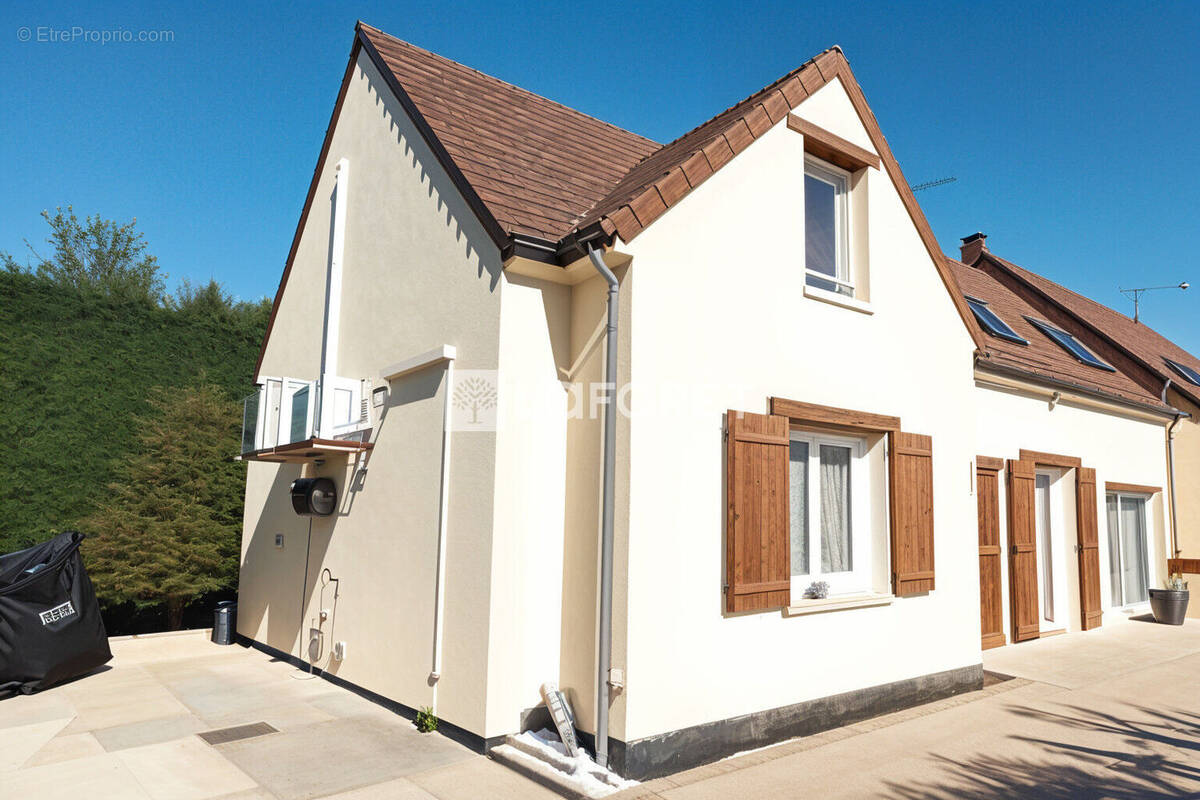Maison à LUZARCHES