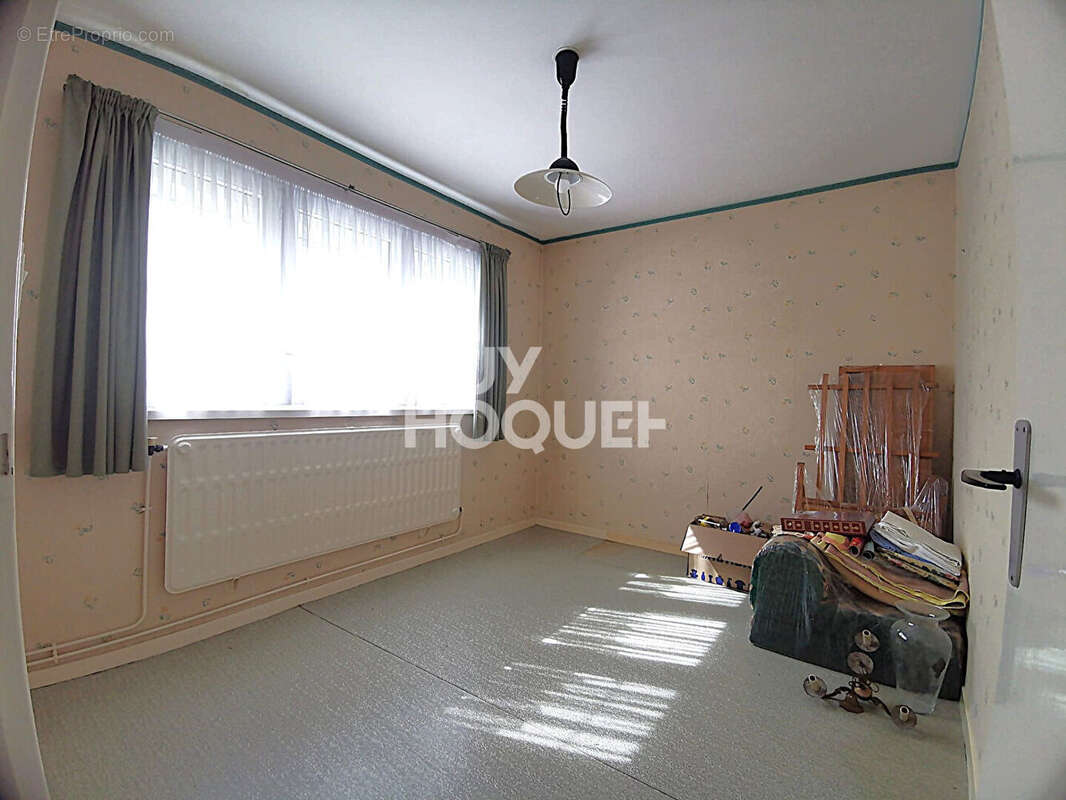 Maison à LA CHAPELLE-D'ARMENTIERES