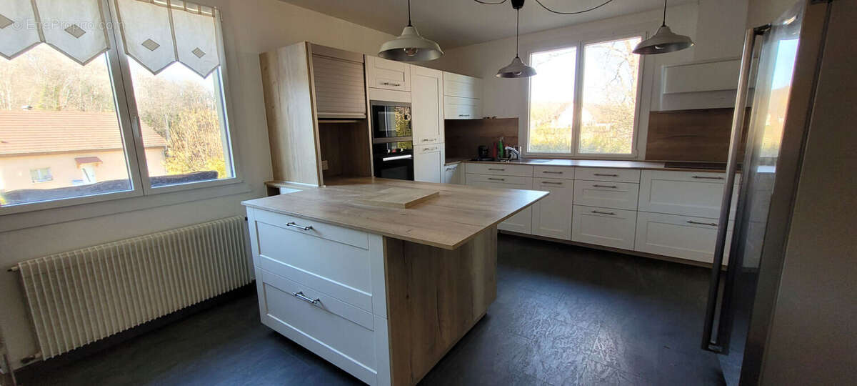 Maison à CHAMPAGNOLE