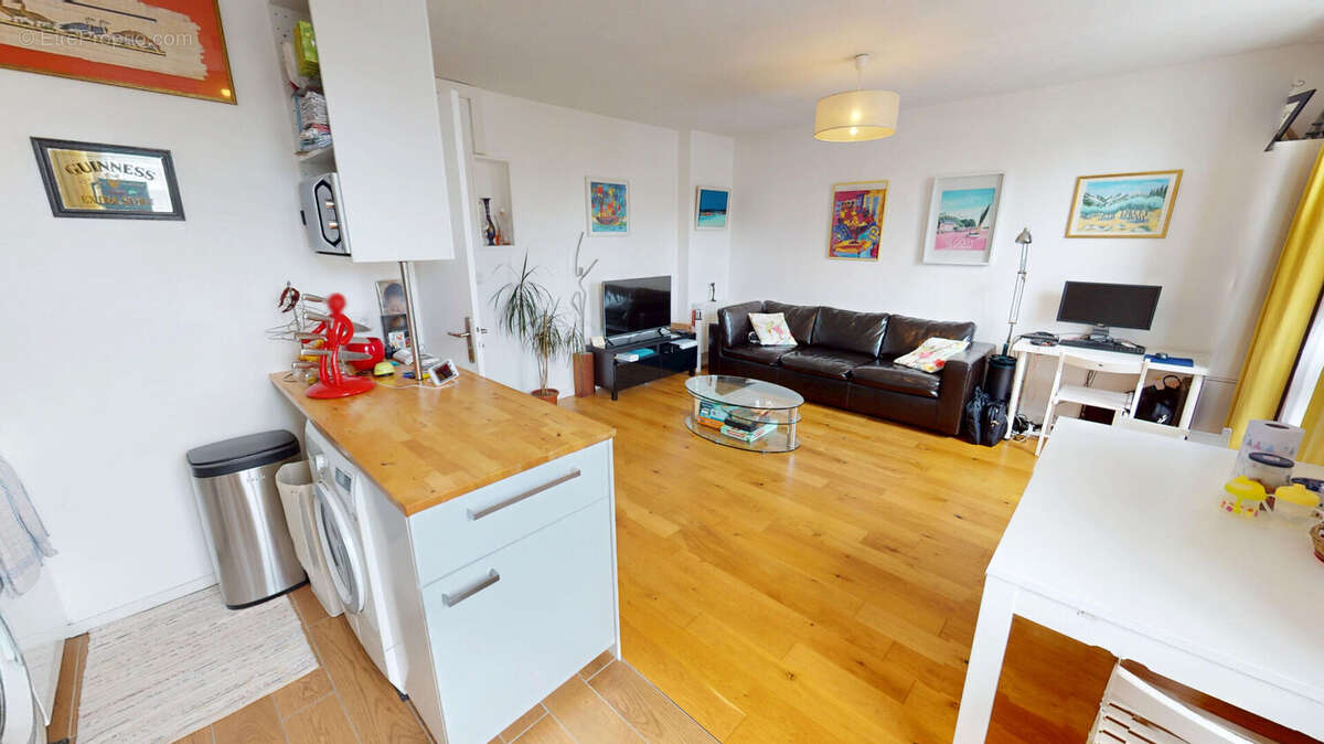 Appartement à IVRY-SUR-SEINE