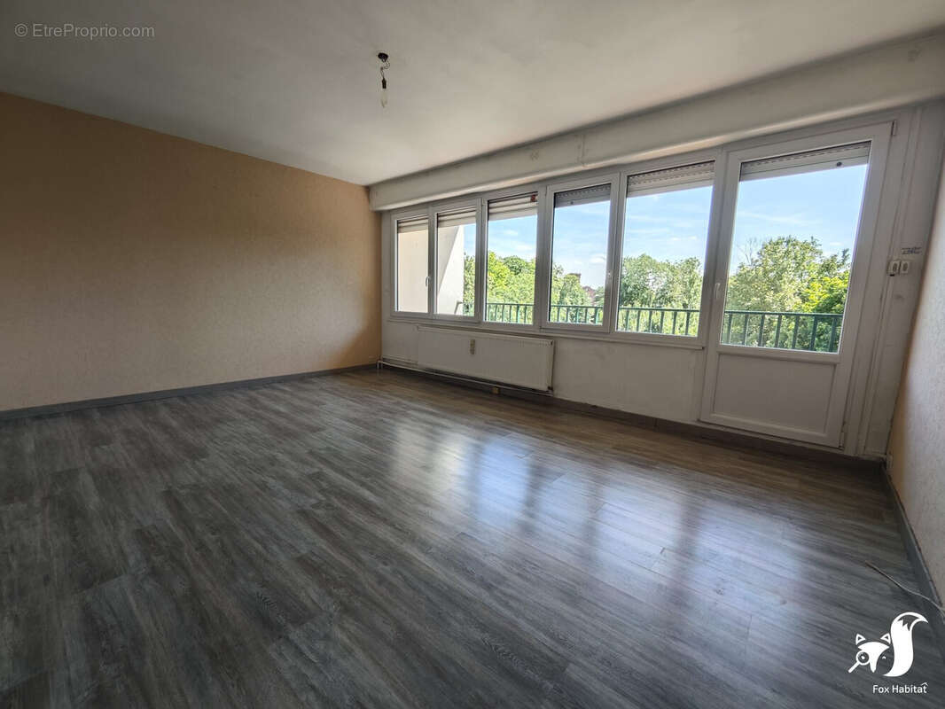 Appartement 61 m² à Cambrai  - photo 2