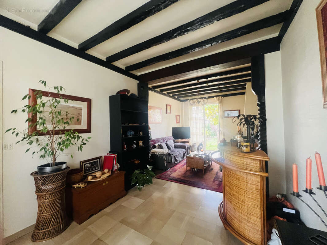 Maison à SARTROUVILLE