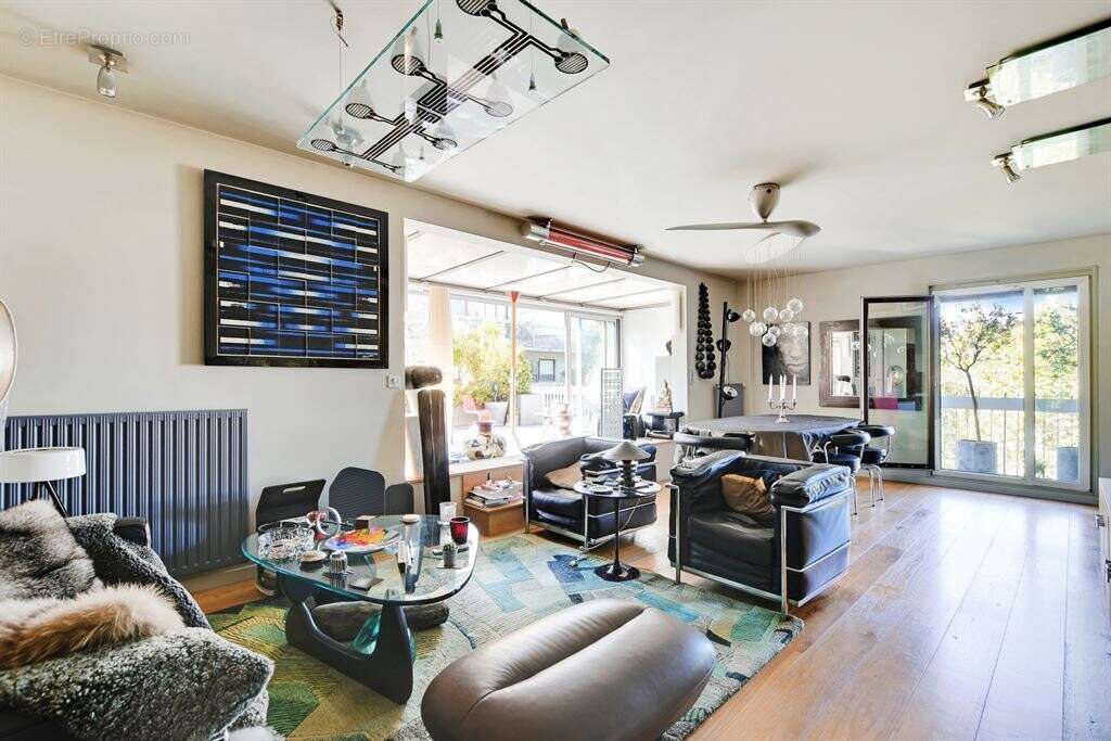 Appartement à PARIS-19E