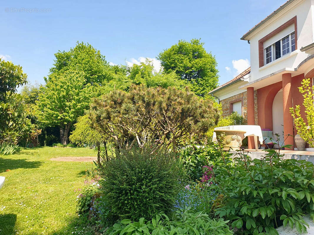 Maison à YERRES