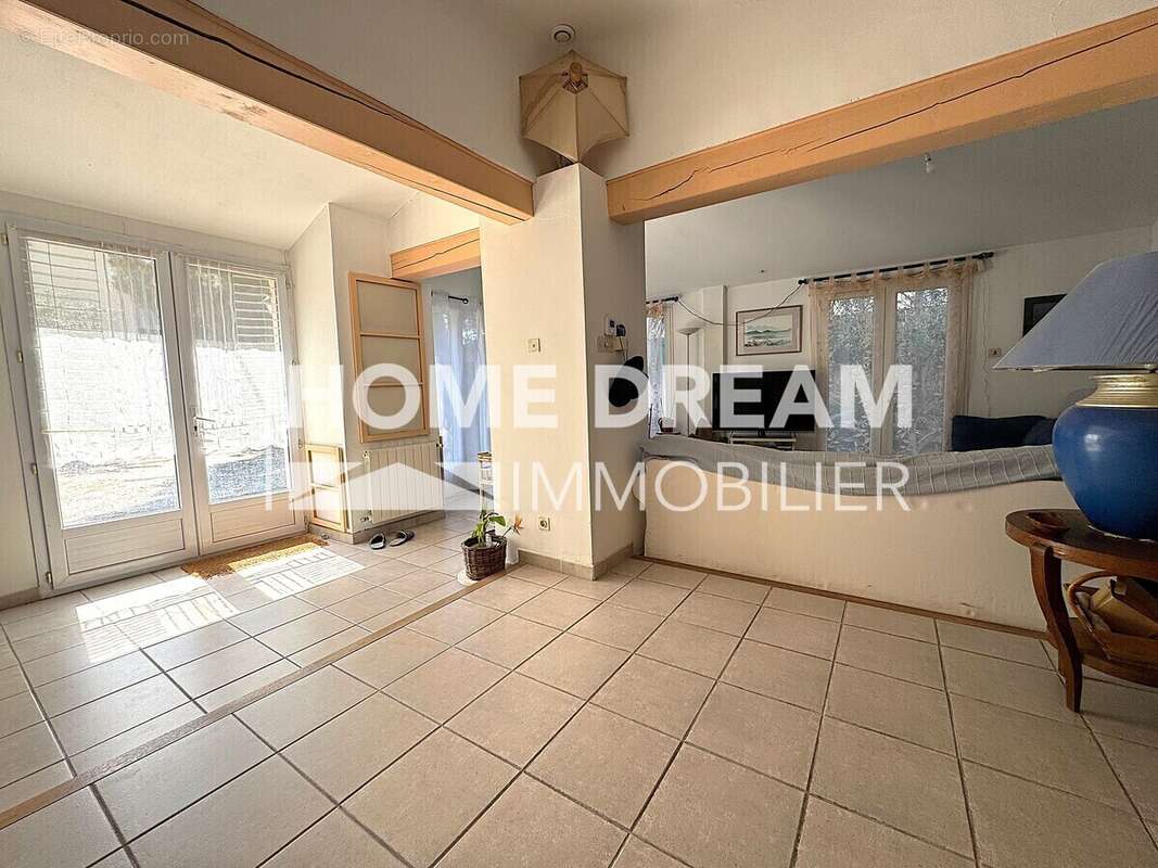 Maison à SIX-FOURS-LES-PLAGES