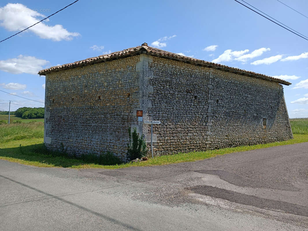 Autre à SAINT-MAIGRIN