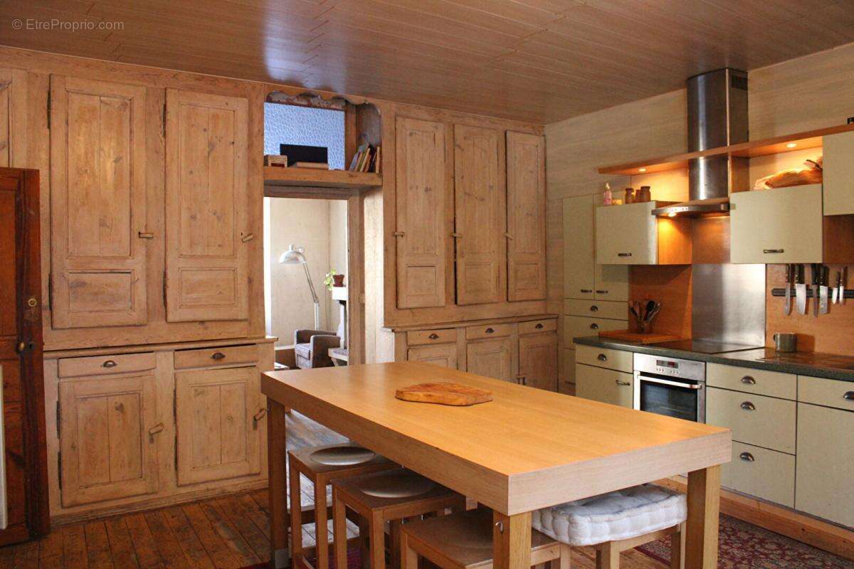 Maison  avec jardin , garage et appartement indépendant - photo 7