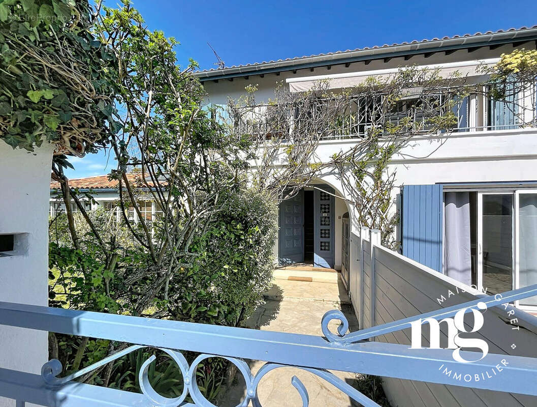 Appartement à CIBOURE