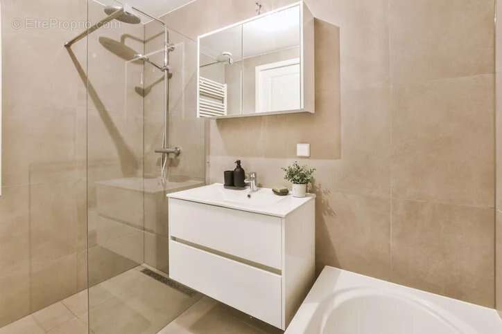 Appartement à PARIS-9E