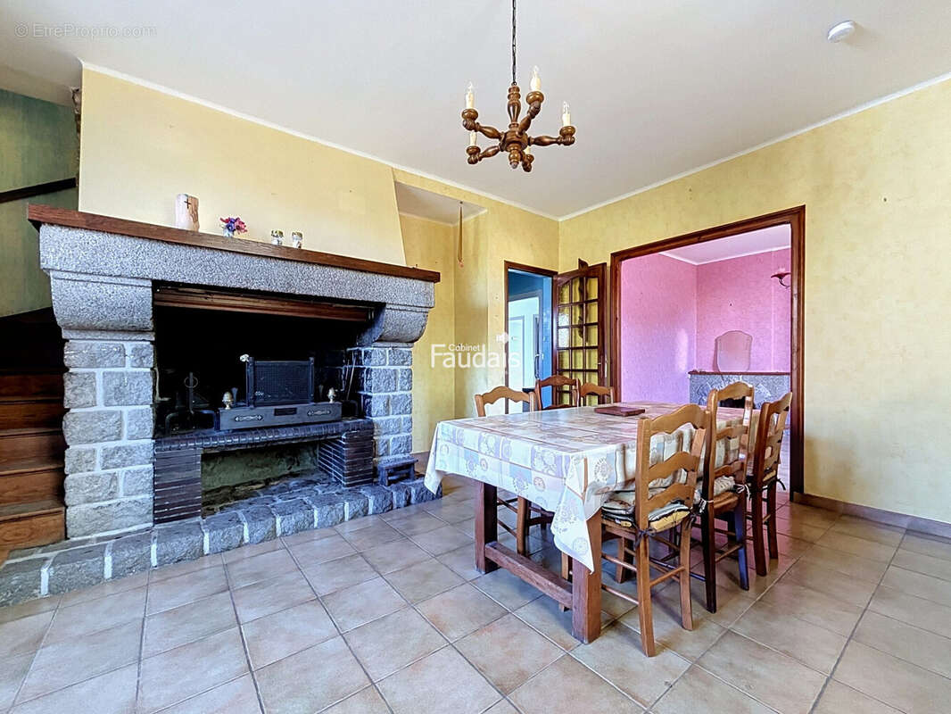 Maison 93 m² à Le Mesnil-Amey  - photo 3