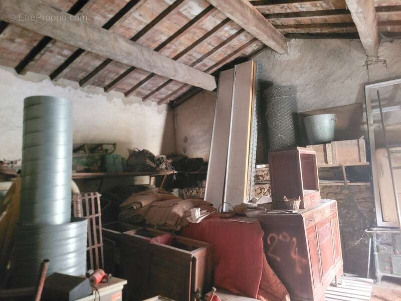 Parking à SAINT-ESTEPHE