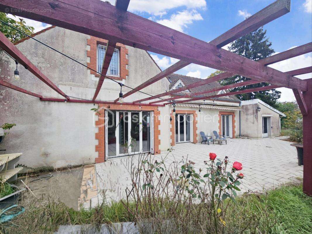 Maison à SAINT-BENOIT-SUR-LOIRE