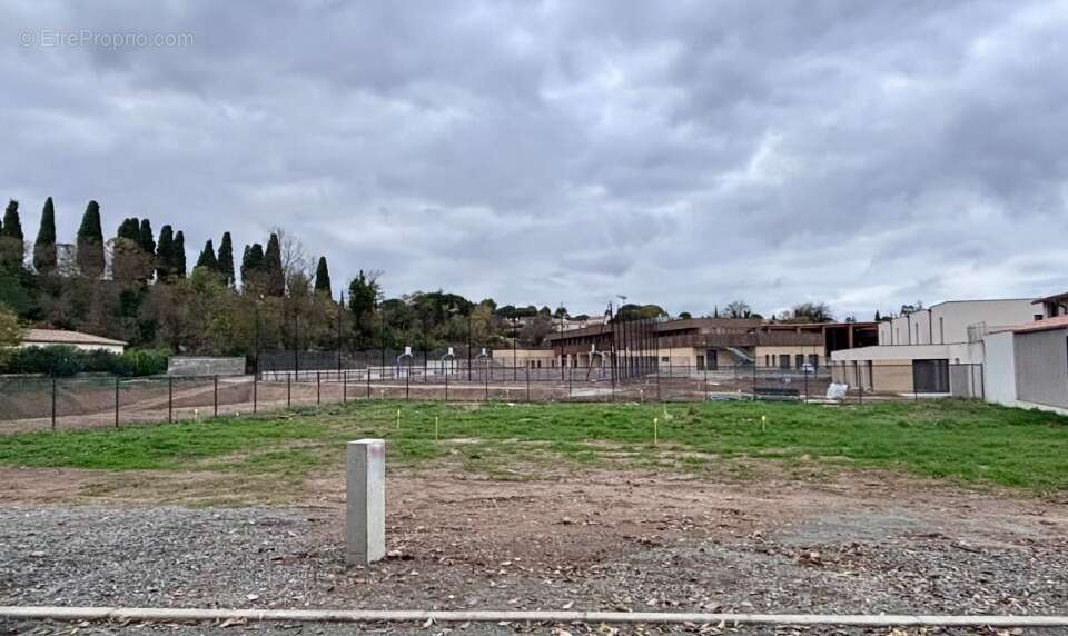 Terrain à MARAUSSAN