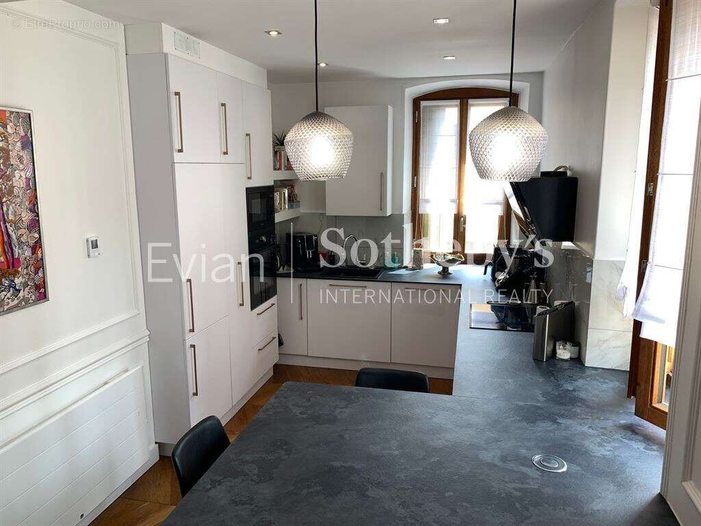 Appartement à EVIAN-LES-BAINS