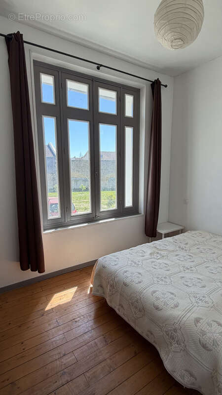 Maison à SAINT-JEAN-D'ANGELY