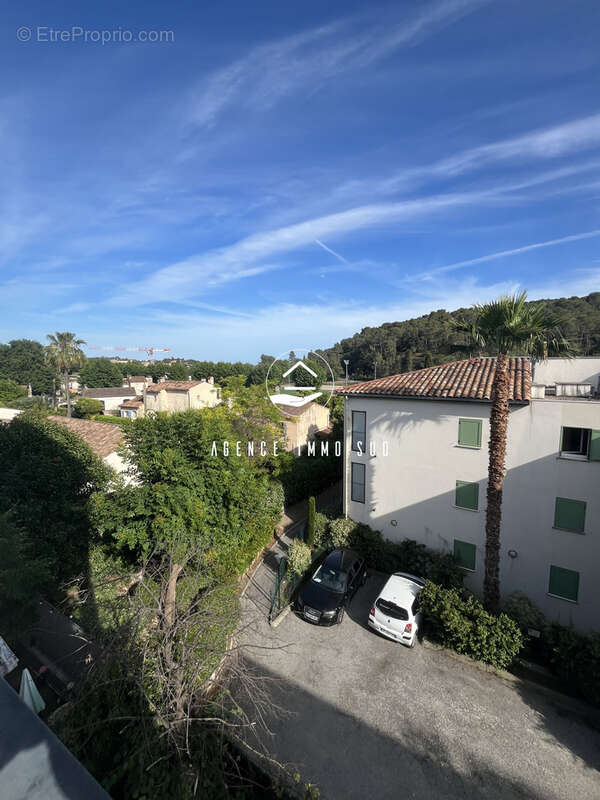 Appartement à LA COLLE-SUR-LOUP