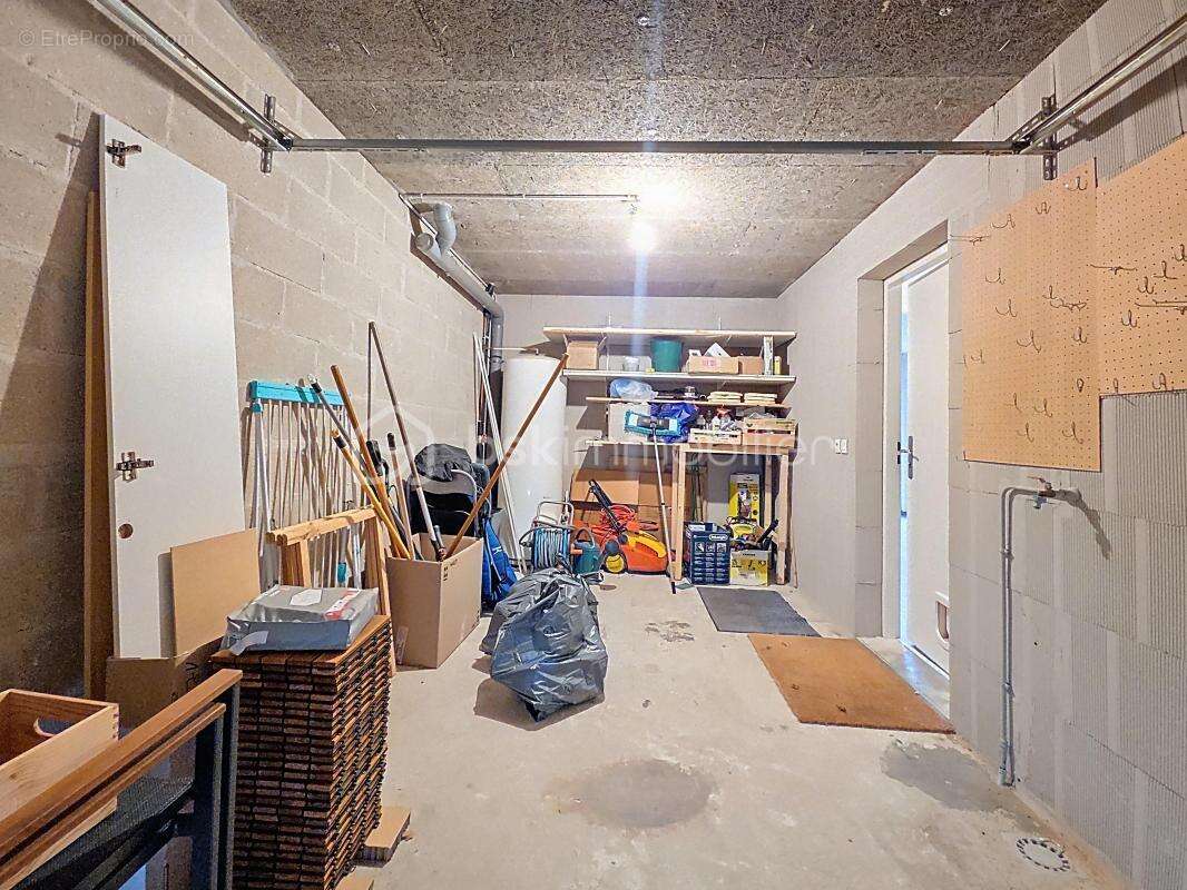 Maison à MAGNY-LE-HONGRE