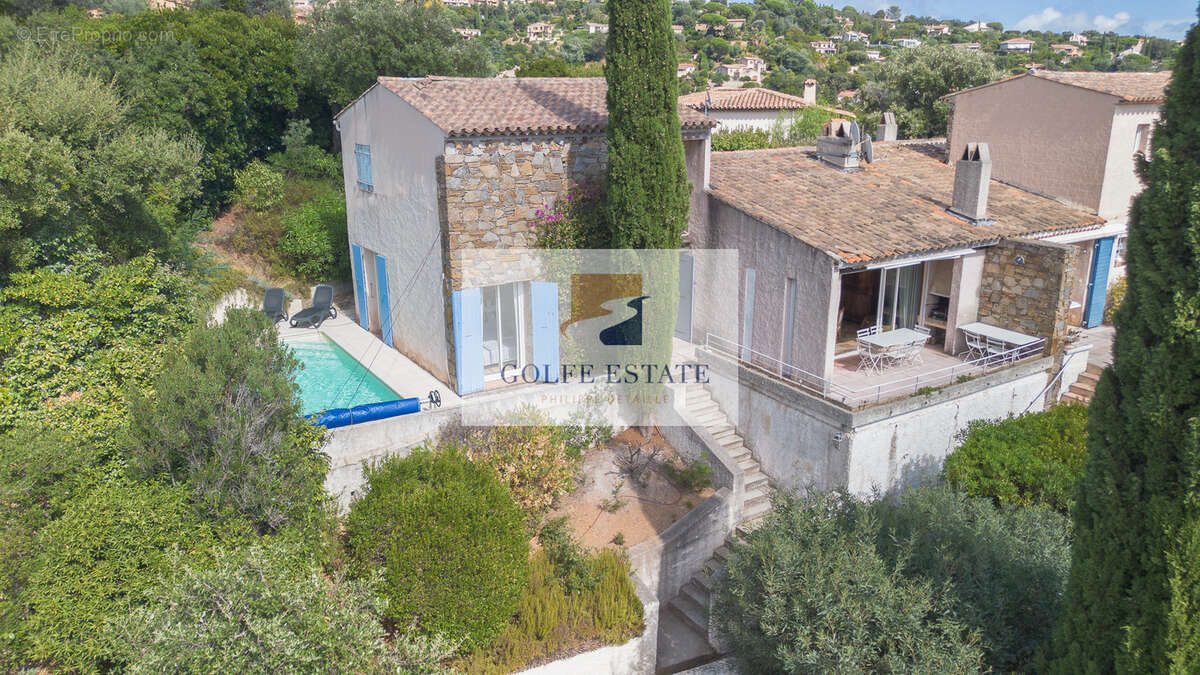 EXCLUSIVITÉ : Maison mitoyenne avec piscine, vue mer, 4 chambres - photo 13