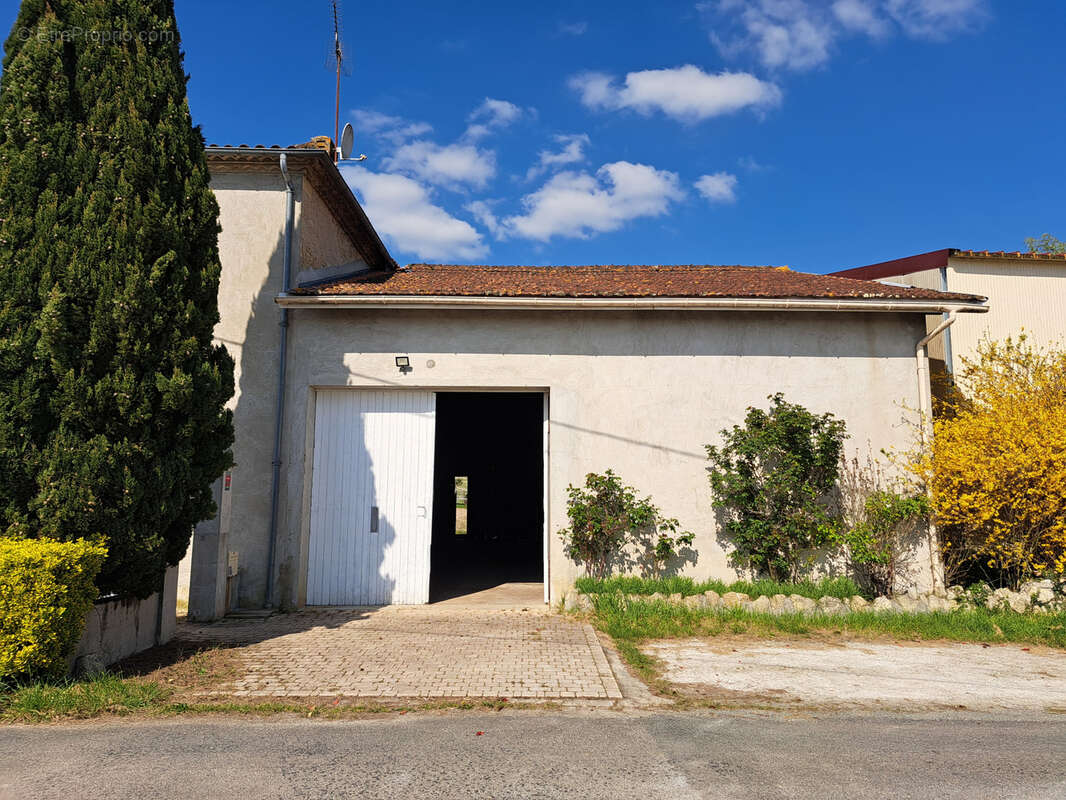 Maison à SAINT-MACAIRE