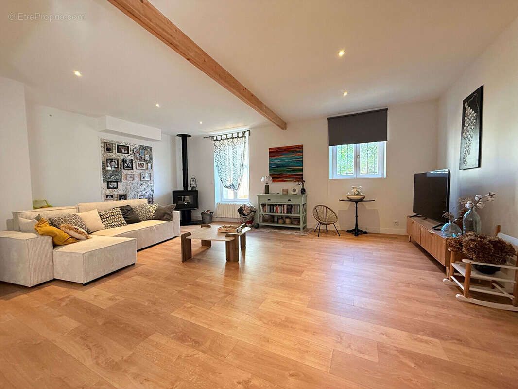 Maison à SAINT-EMILION