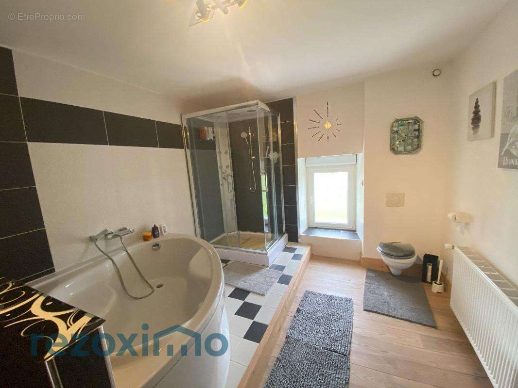 Maison à SAINT-PIERRE-SUR-DIVES