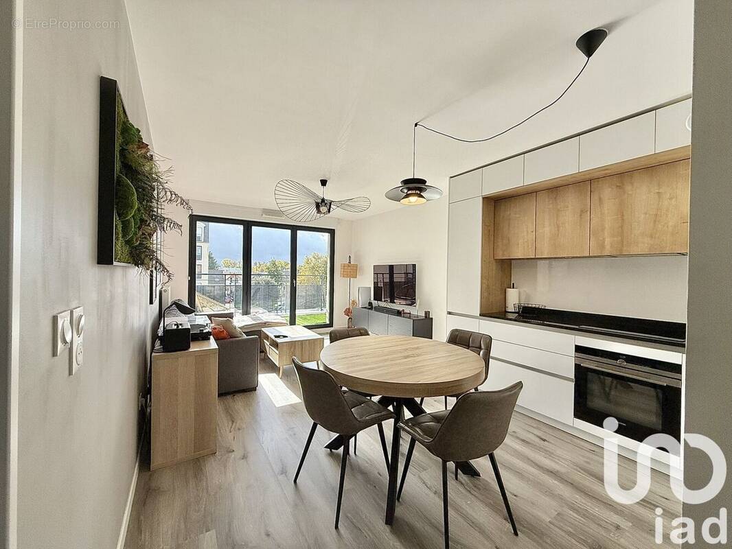 Photo 1 - Appartement à CLAMART