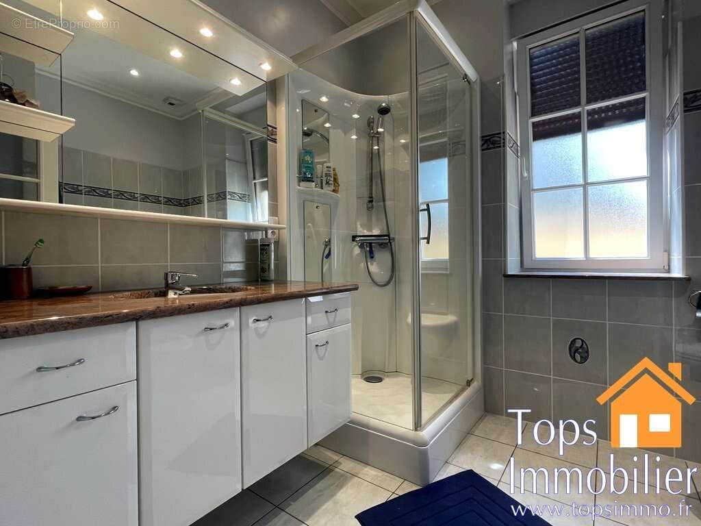 Maison à VILLEFRANCHE-DE-ROUERGUE